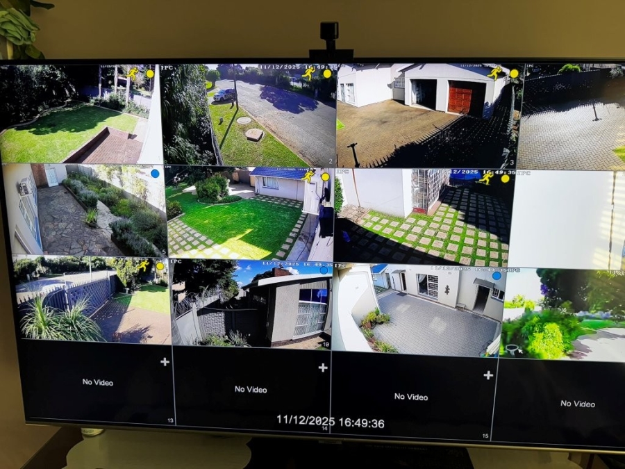 4 Bedroom Property for Sale in Birchleigh Gauteng