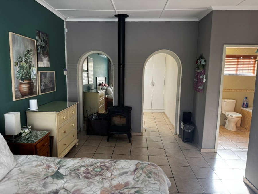 4 Bedroom Property for Sale in Birchleigh Gauteng