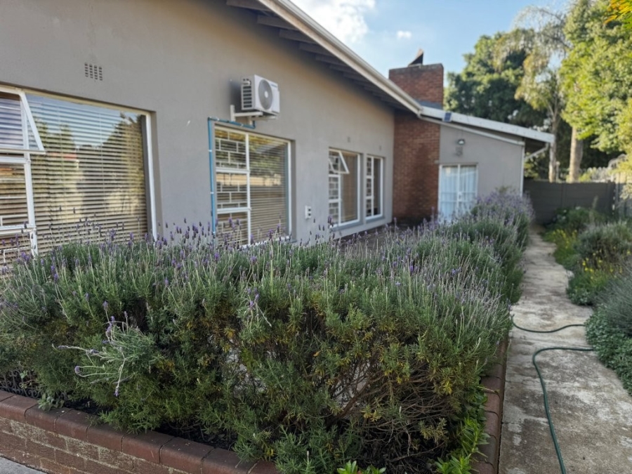 4 Bedroom Property for Sale in Birchleigh Gauteng