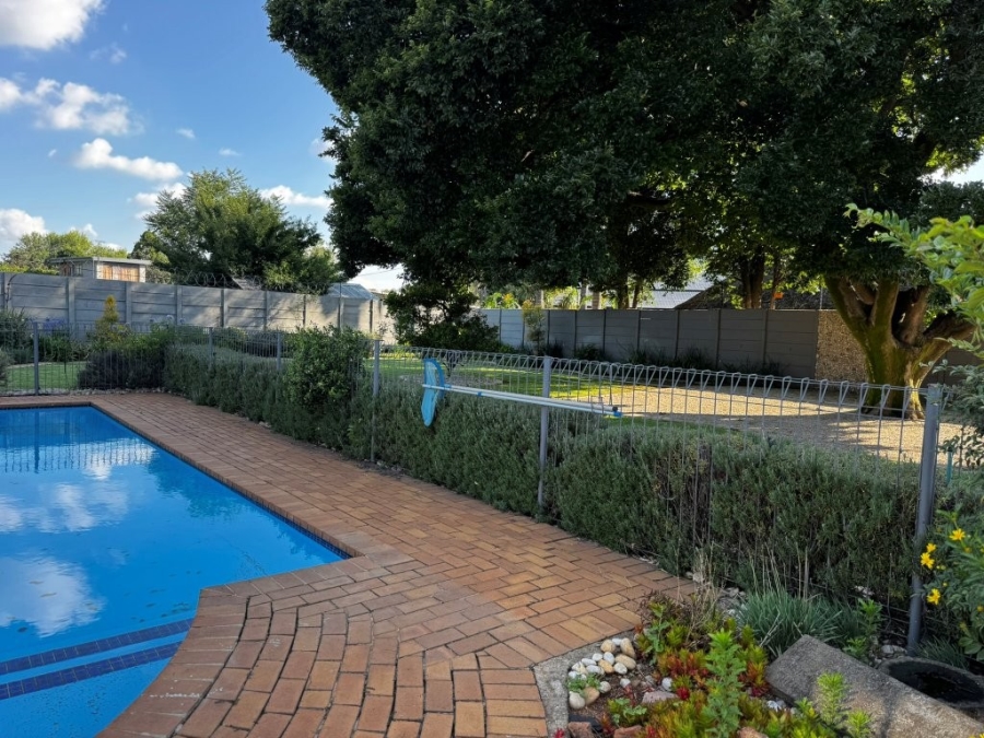 4 Bedroom Property for Sale in Birchleigh Gauteng