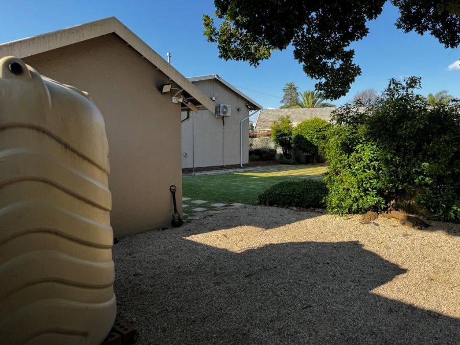 4 Bedroom Property for Sale in Birchleigh Gauteng