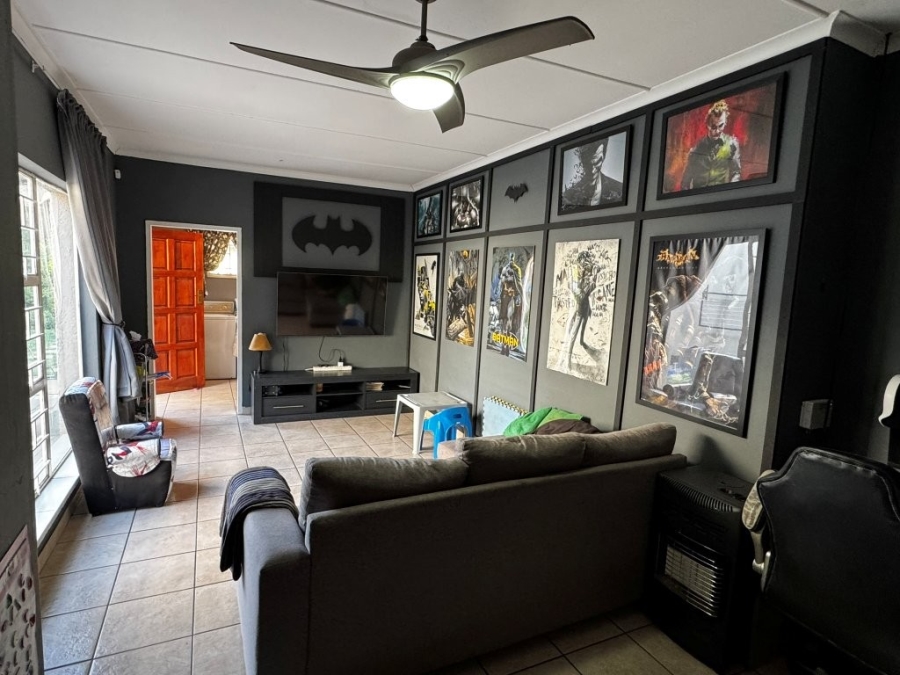 4 Bedroom Property for Sale in Birchleigh Gauteng