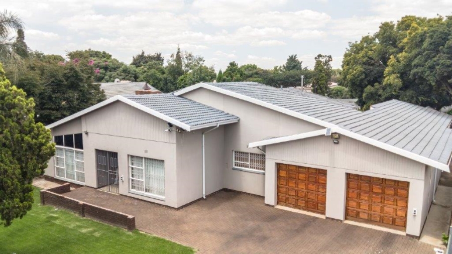 4 Bedroom Property for Sale in Birchleigh Gauteng