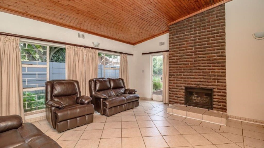 4 Bedroom Property for Sale in Birchleigh Gauteng