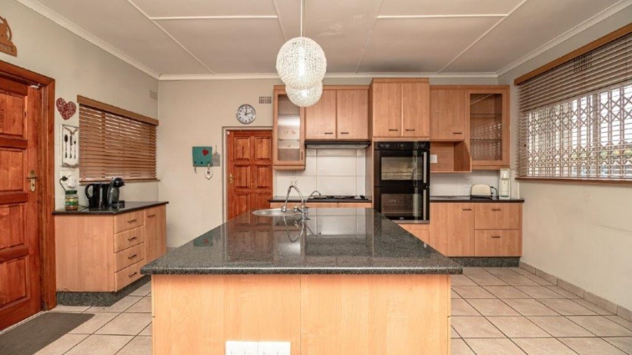 4 Bedroom Property for Sale in Birchleigh Gauteng