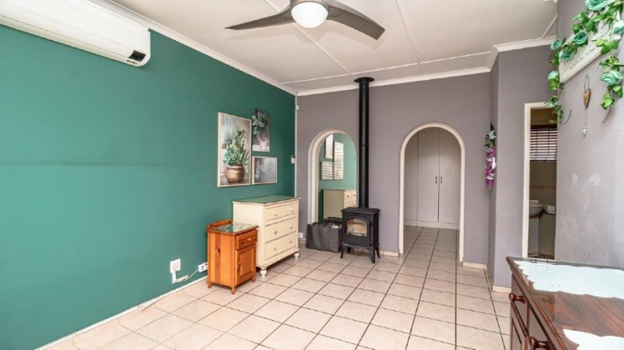 4 Bedroom Property for Sale in Birchleigh Gauteng