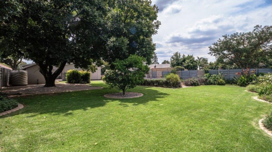 4 Bedroom Property for Sale in Birchleigh Gauteng