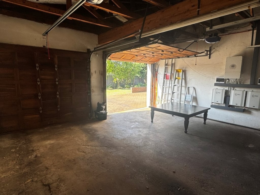 4 Bedroom Property for Sale in Birchleigh Gauteng