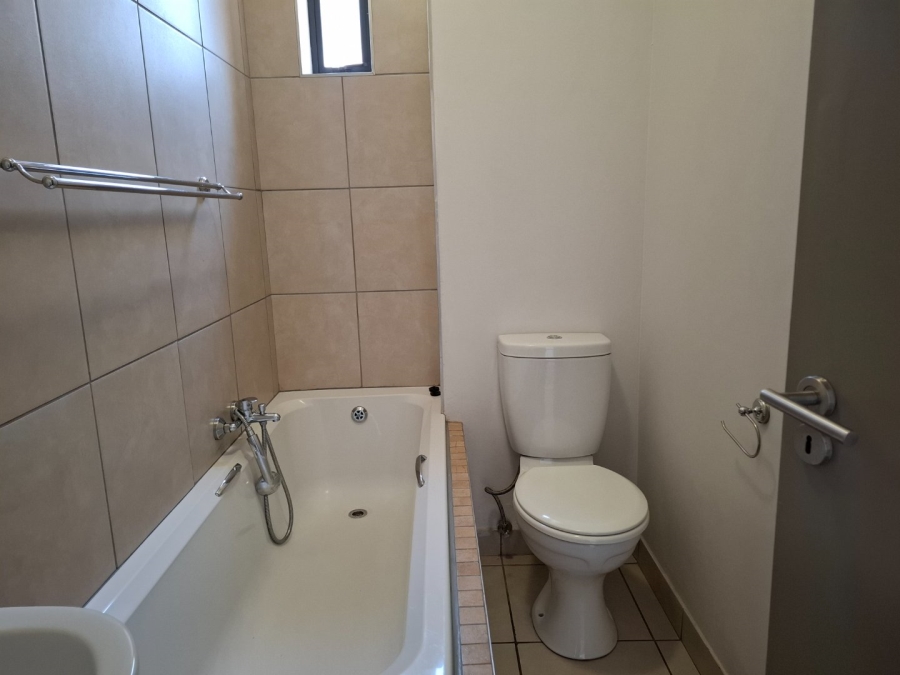 2 Bedroom Property for Sale in Elardus Park Gauteng