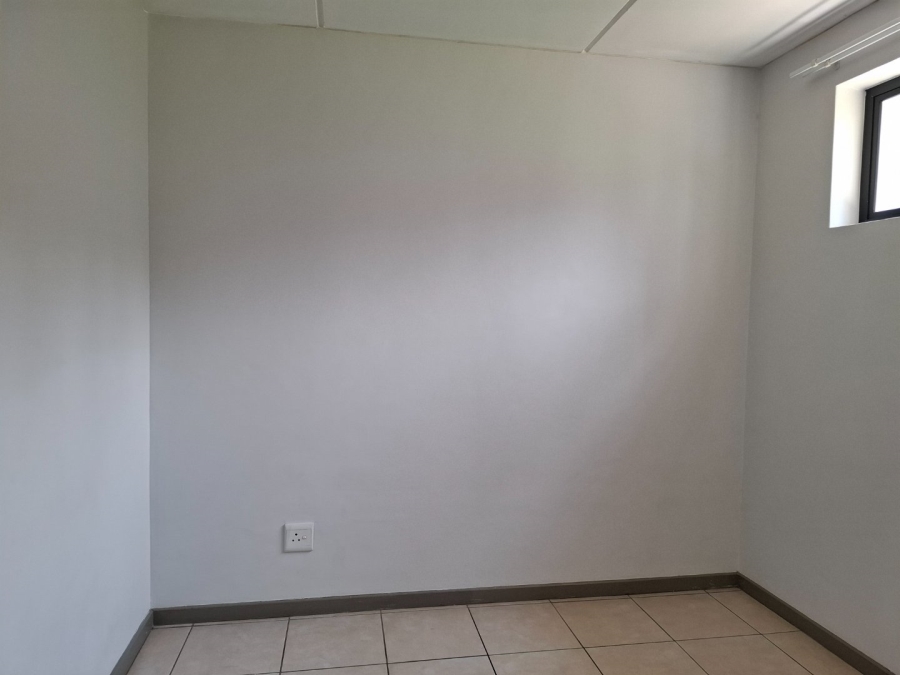 2 Bedroom Property for Sale in Elardus Park Gauteng