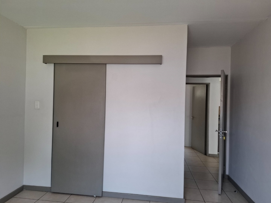2 Bedroom Property for Sale in Elardus Park Gauteng