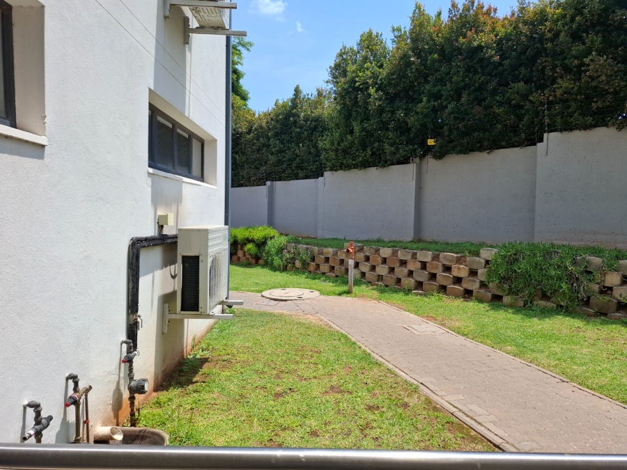 2 Bedroom Property for Sale in Elardus Park Gauteng