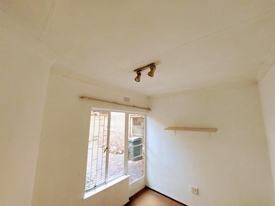 To Let 4 Bedroom Property for Rent in Windsor East Gauteng