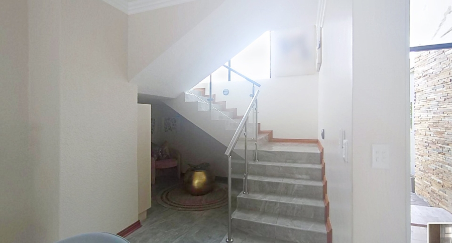 4 Bedroom Property for Sale in Midstream Estate Gauteng