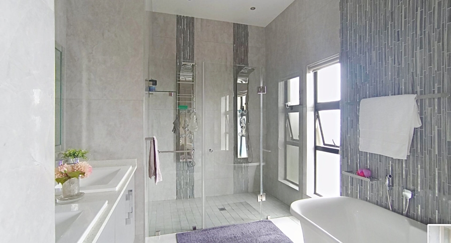 4 Bedroom Property for Sale in Midstream Estate Gauteng