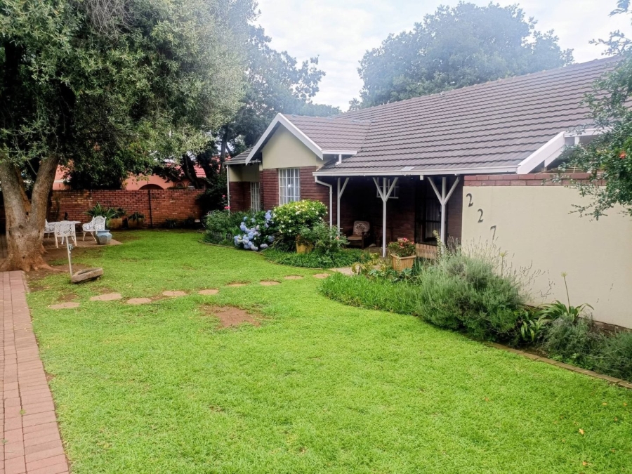 4 Bedroom Property for Sale in Wierda Park Gauteng