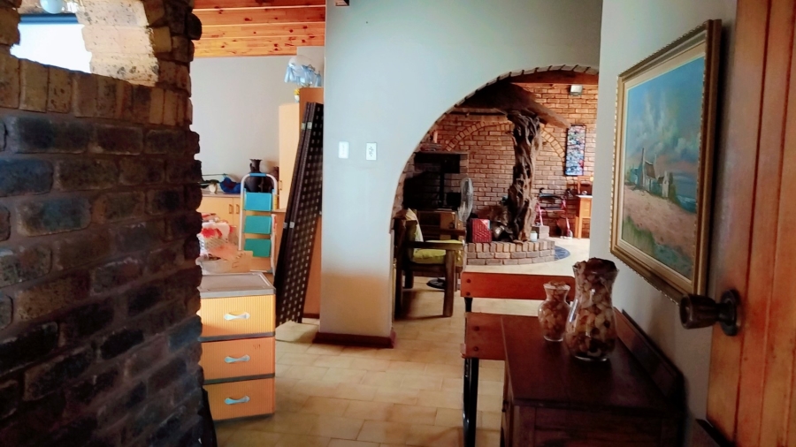 To Let 4 Bedroom Property for Rent in Dorandia Gauteng