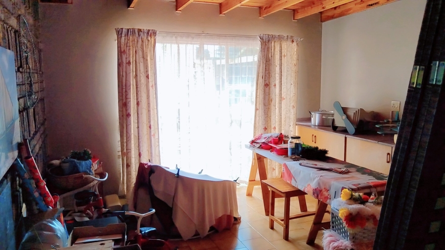 To Let 4 Bedroom Property for Rent in Dorandia Gauteng