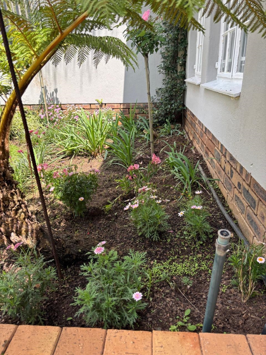 2 Bedroom Property for Sale in Garsfontein Gauteng