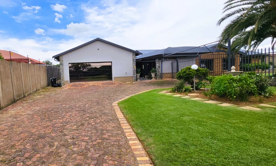 4 Bedroom Property for Sale in Nigel Ext 2 Gauteng