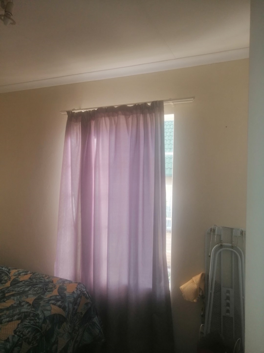 To Let 2 Bedroom Property for Rent in Kosmosdal Gauteng