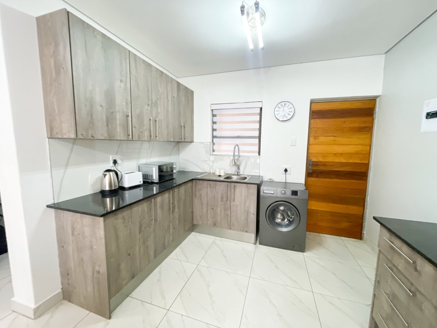 To Let 1 Bedroom Property for Rent in Noordwyk Gauteng