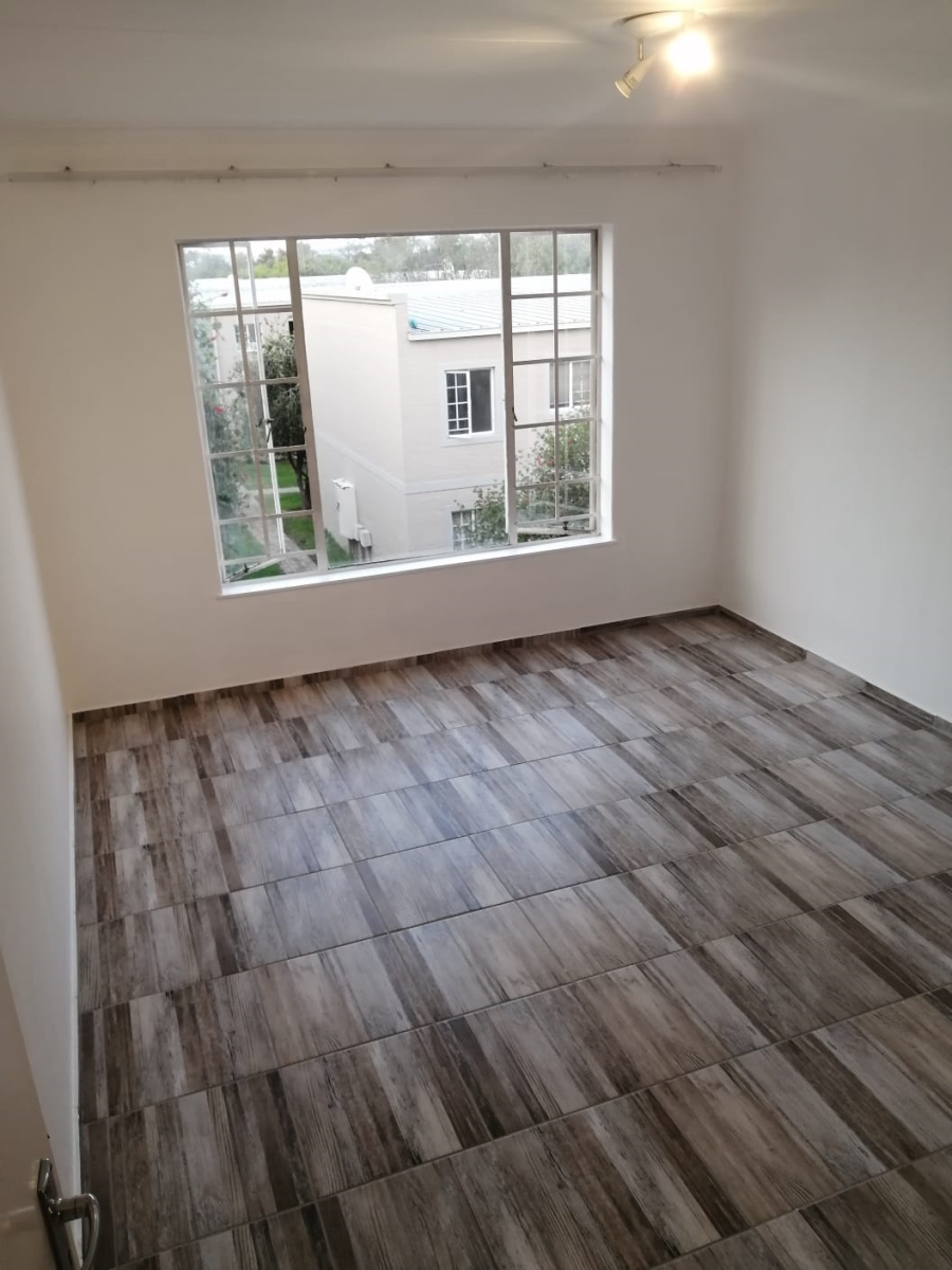 To Let 2 Bedroom Property for Rent in Buccleuch Gauteng