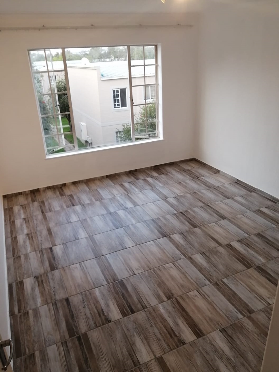 To Let 2 Bedroom Property for Rent in Buccleuch Gauteng