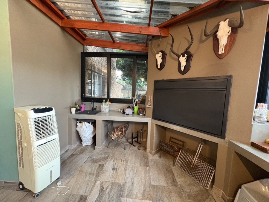 3 Bedroom Property for Sale in Moreleta Park Gauteng