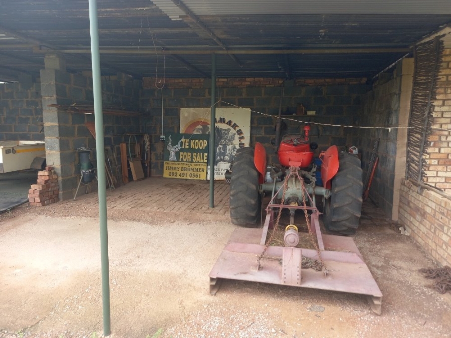 Commercial Property for Sale in Dinokeng Game Reserve Gauteng