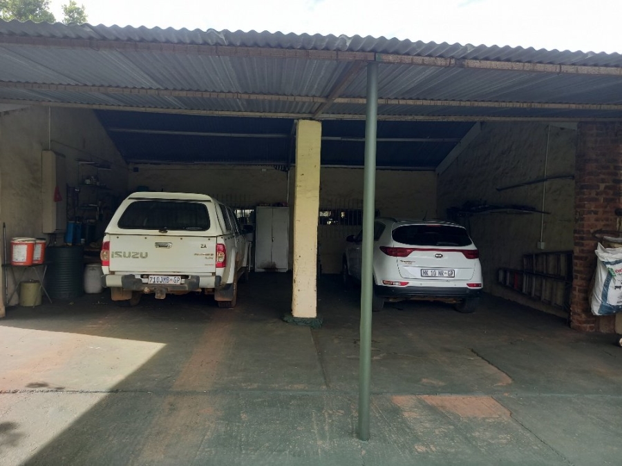 Commercial Property for Sale in Dinokeng Game Reserve Gauteng