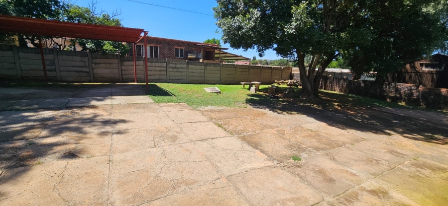 4 Bedroom Property for Sale in Rensburg Gauteng