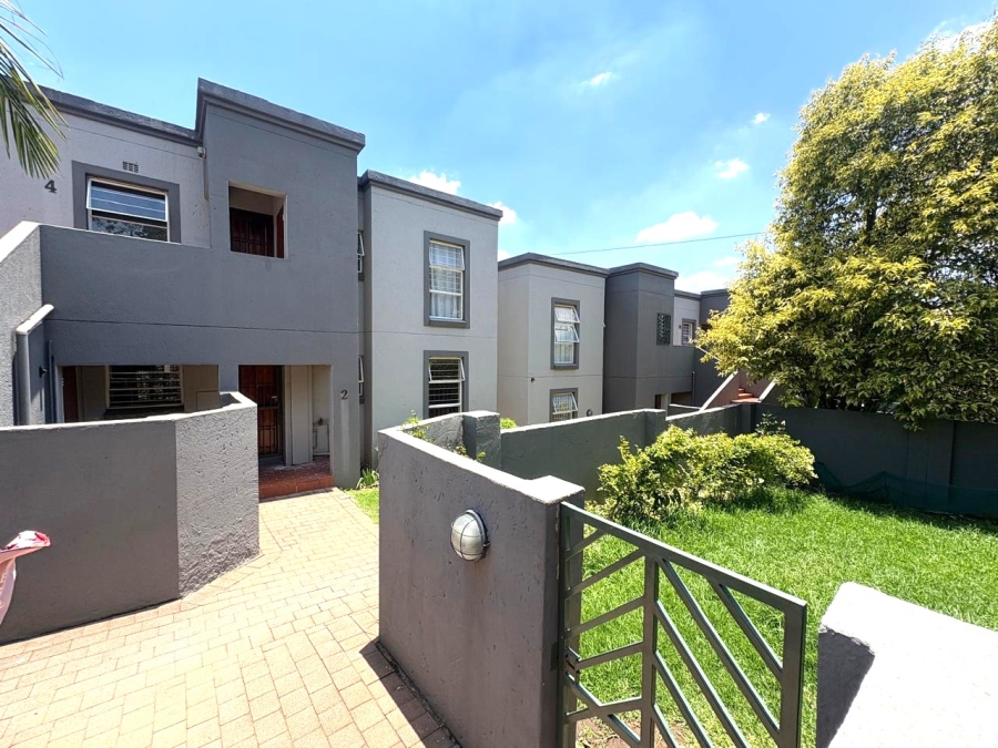 To Let 2 Bedroom Property for Rent in Ferndale Gauteng