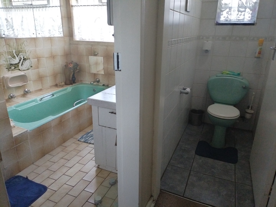 3 Bedroom Property for Sale in Selcourt Gauteng