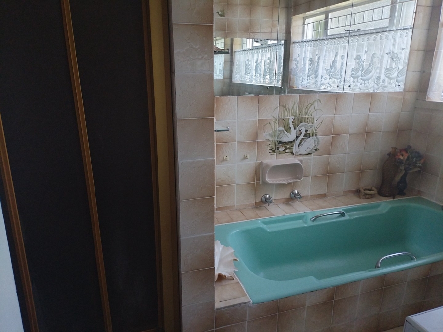 3 Bedroom Property for Sale in Selcourt Gauteng