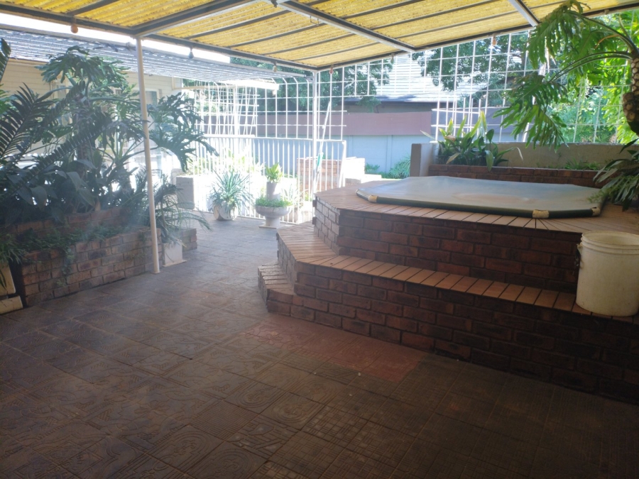 3 Bedroom Property for Sale in Selcourt Gauteng