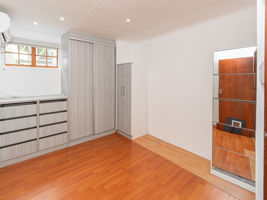  Bedroom Property for Sale in Auckland Park Gauteng