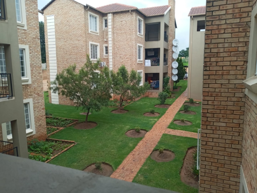 To Let 2 Bedroom Property for Rent in North Riding Gauteng