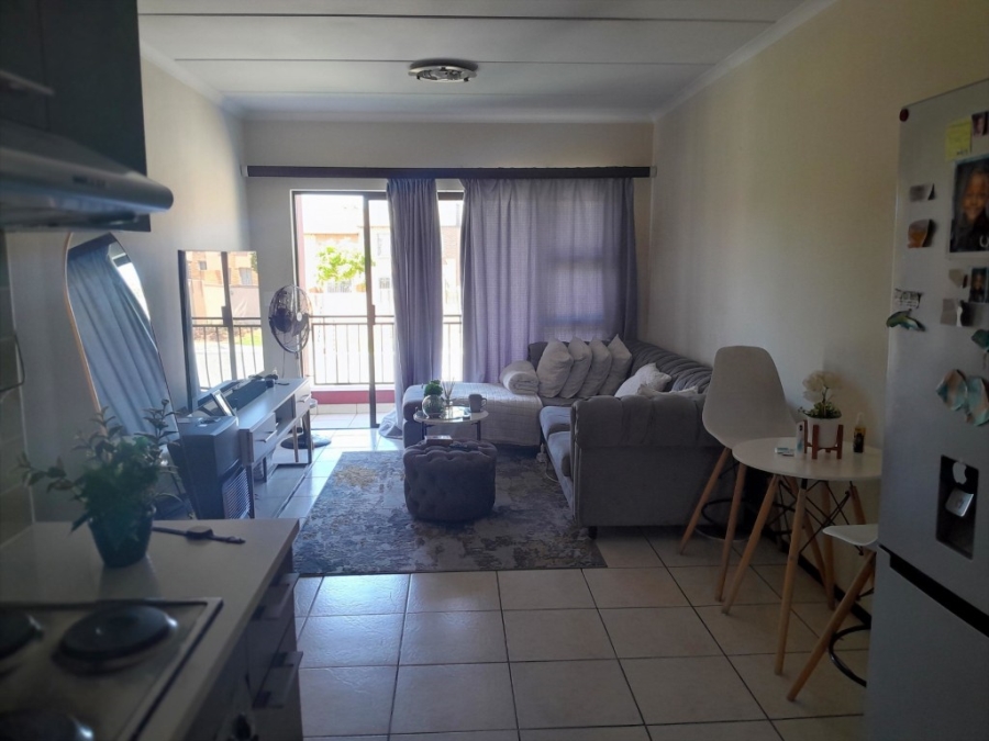 To Let 2 Bedroom Property for Rent in Noordwyk Gauteng