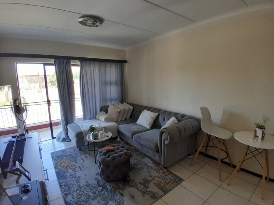 To Let 2 Bedroom Property for Rent in Noordwyk Gauteng