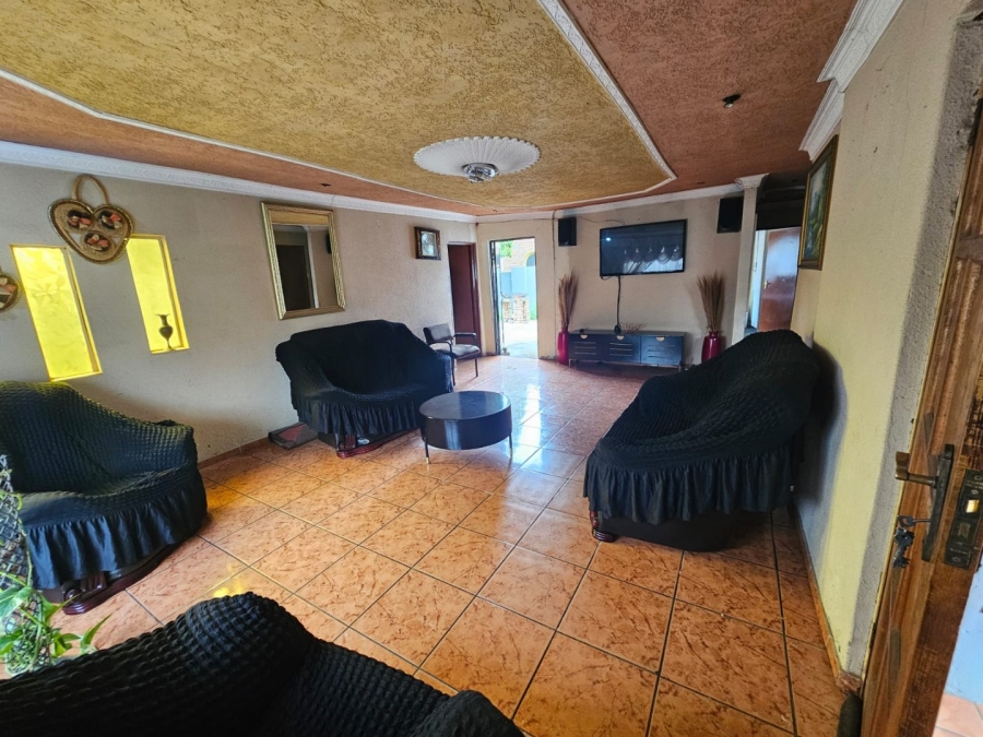 4 Bedroom Property for Sale in Spruit View Gauteng