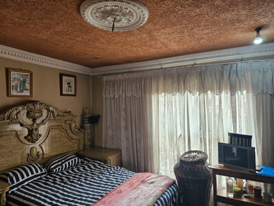 4 Bedroom Property for Sale in Spruit View Gauteng