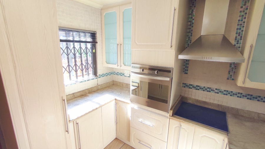 3 Bedroom Property for Sale in Eldoraigne Gauteng