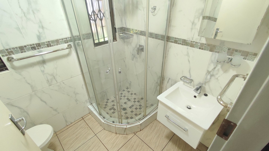 3 Bedroom Property for Sale in Eldoraigne Gauteng