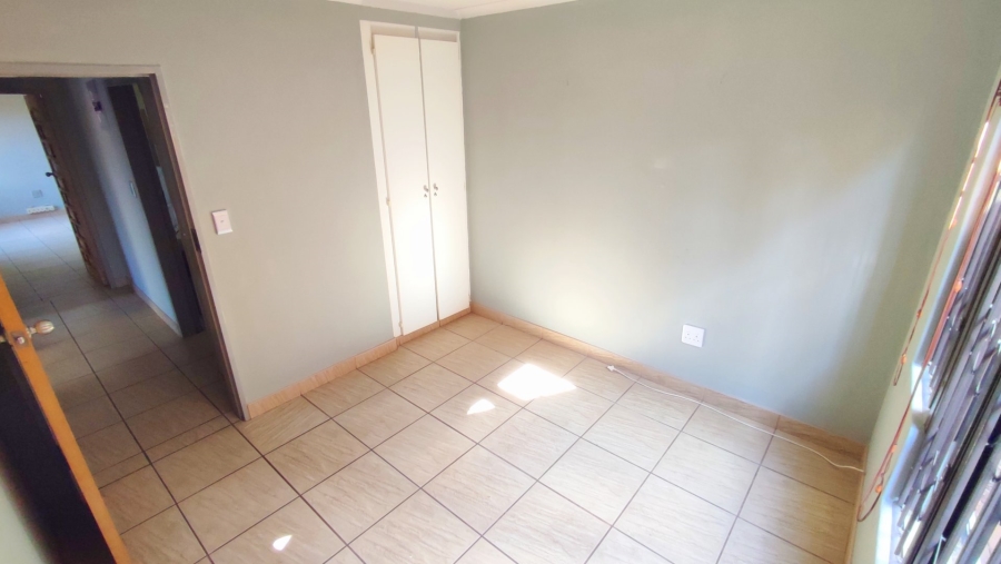3 Bedroom Property for Sale in Eldoraigne Gauteng