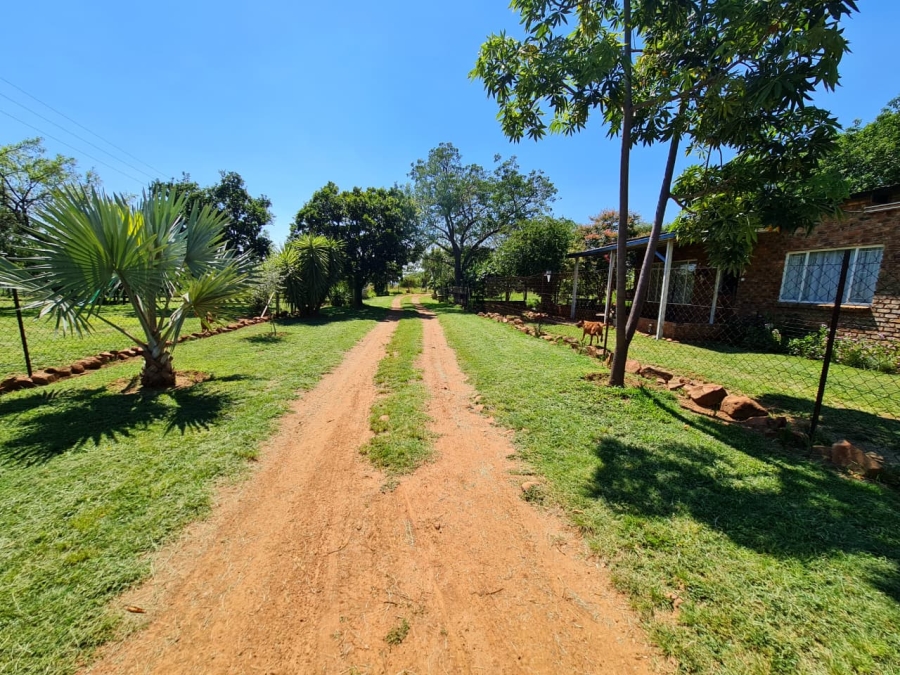 Commercial Property for Sale in Vasfontein AH Gauteng