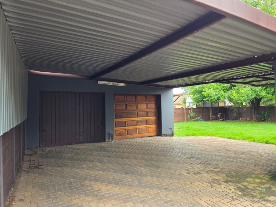 3 Bedroom Property for Sale in Vanderbijlpark SE 6 Gauteng