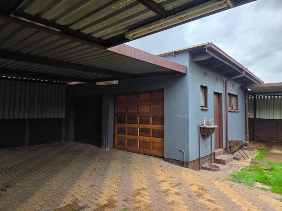 3 Bedroom Property for Sale in Vanderbijlpark SE 6 Gauteng