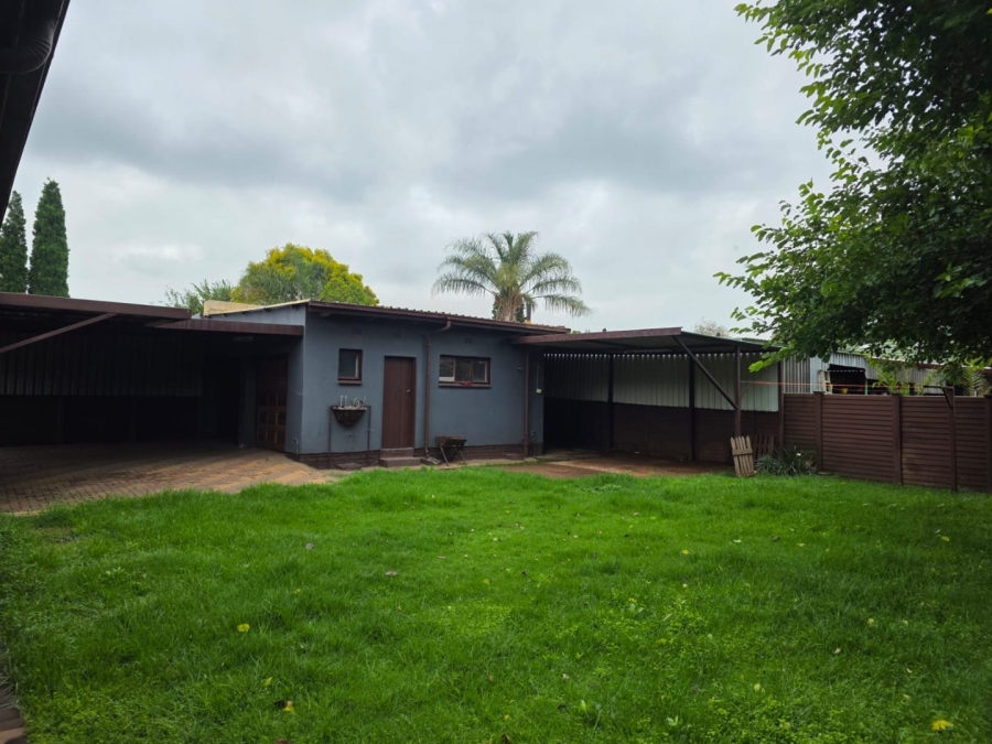 3 Bedroom Property for Sale in Vanderbijlpark SE 6 Gauteng