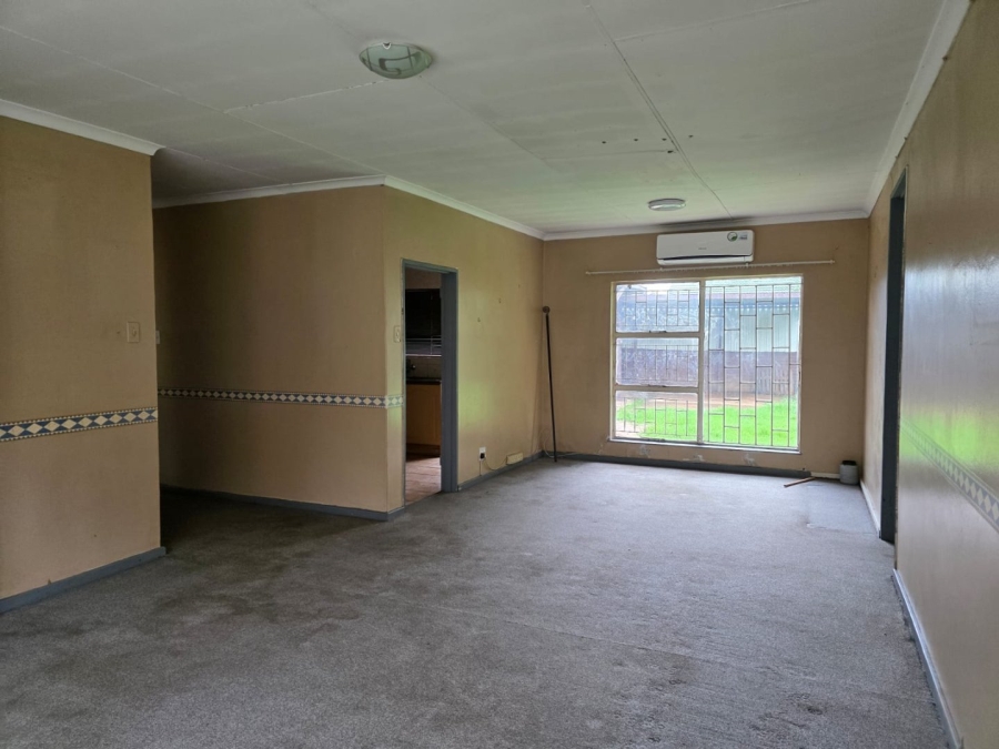 3 Bedroom Property for Sale in Vanderbijlpark SE 6 Gauteng